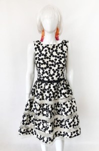 Untold jedwabna sukienka w grochy