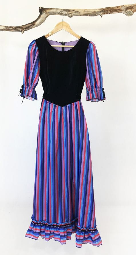 Maxi sukienka vintage w kolorowe pasy