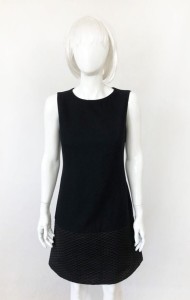 Solar czarna sukienka z wełną