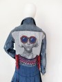Pinko jeansowa kurtka z gobelinową aplikacją