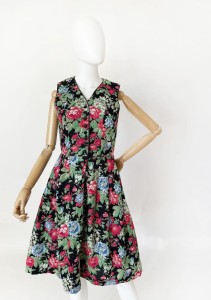 Sukienka vintage w kwiaty 70's 