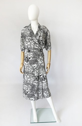 Wzorzysta sukienka vintage