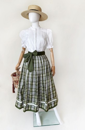 Helene Strasser jedwabna spódnica z haftami 80's