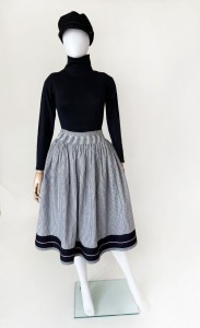 Rozkloszowana midi spódnica vintage