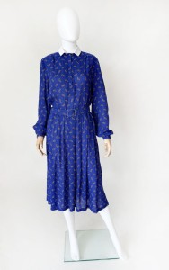 Długa sukienka vintage paisley print