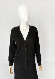 Klasyczny wełniany kardigan vintage