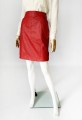 Skórzana czerwona spódnica