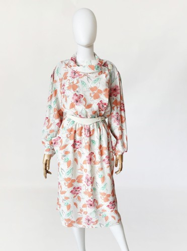 Sukienka vintage pastelowe kwiaty