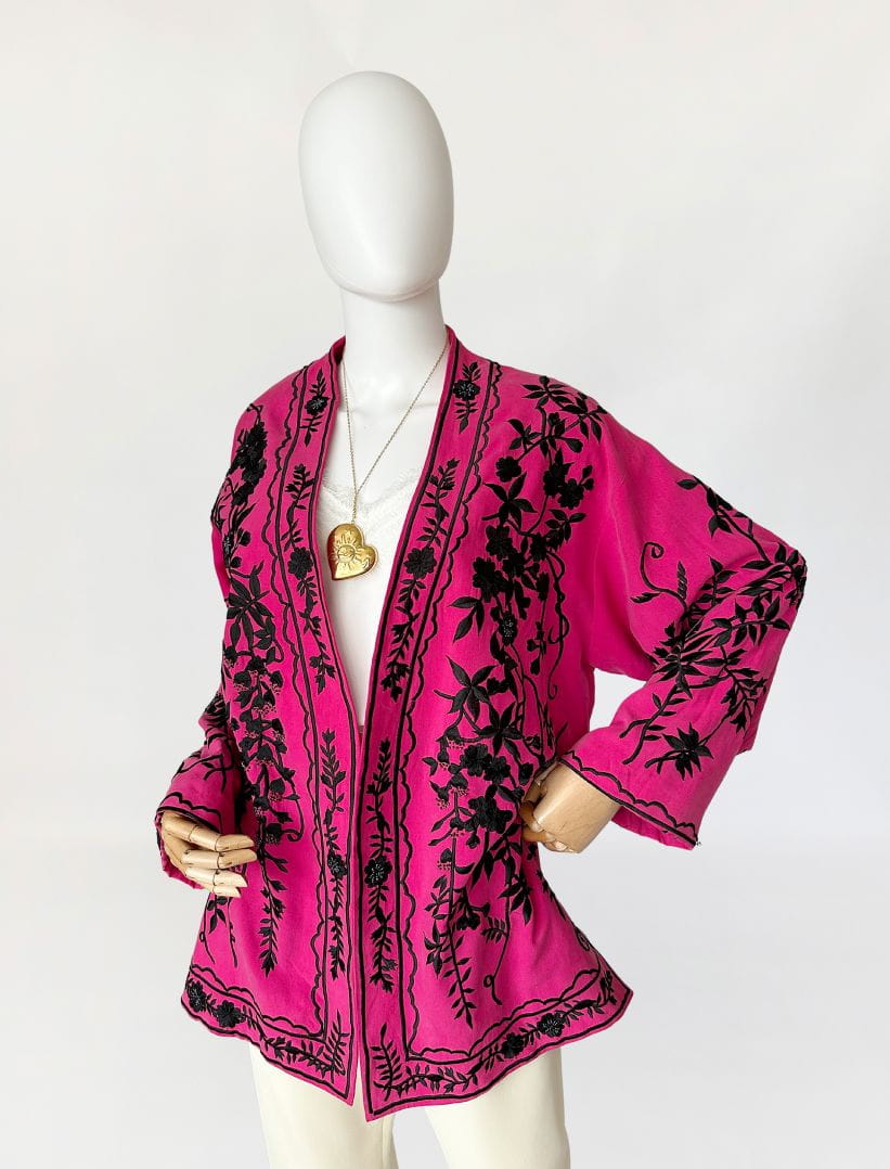 Jedwabne haftowane kimono narzutka