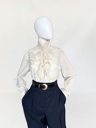 Włoska koszula vintage z falbaniastym żabotem