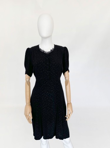 Czarna sukienka w dyskretne wzory vintage 40's