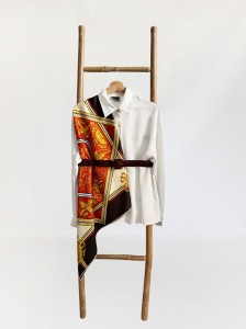 Włoska jedwabna apaszka we wzory