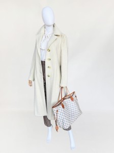 Kremowy wełniany płaszcz vintage