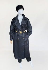 Dwurzędowy trencz vintage na wiosnę 80's