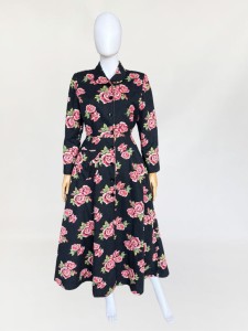 Rozkloszowana maxi sukienka true vintage