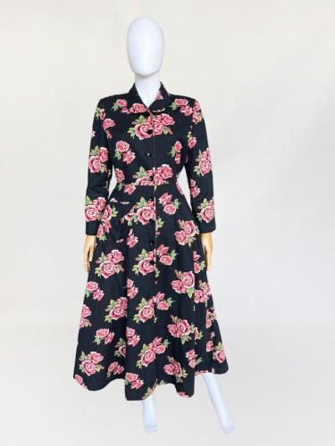 Rozkloszowana maxi sukienka true vintage