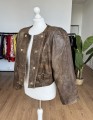 Skórzana postarzana kurtka vintage 80s power shoulders