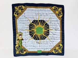 Jedwabna włoska apaszka motyw muzyczny