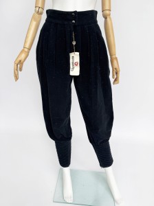 Deadstock włoskie spodnie z wysokimi ściągaczami