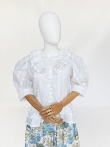 Haftowana koszula vintage w sielskim stylu