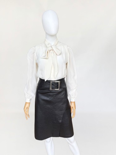 Skórzana spódnica vintage z paskiem