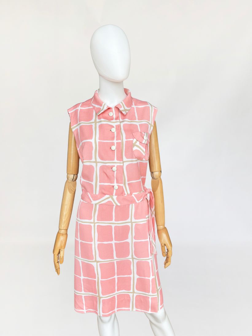 Trapezowa sukienka vintage 1960s