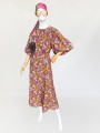 Sukienka w kwiatowe hippie wzory 70's styl