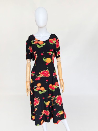 Sukienka w owocowe i kwiatowe wzory vintage 1990s