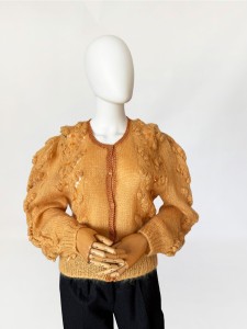 Sweter vintage z baby moheru
