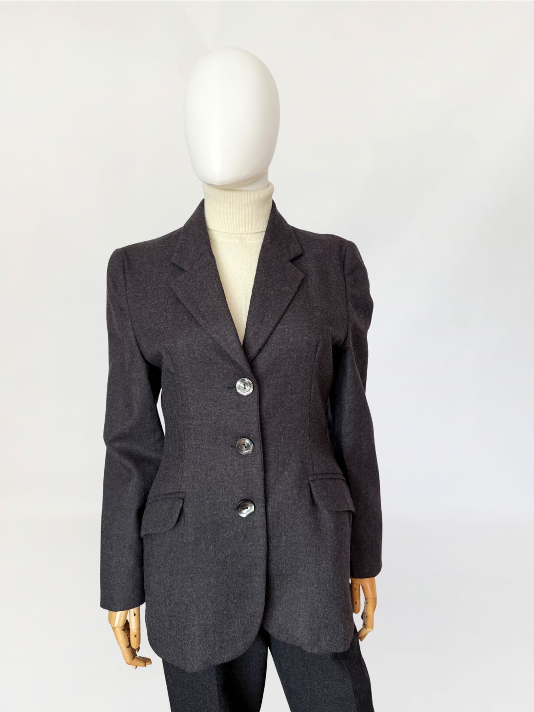 Minimalistyczna wełniana marynarka vintage 