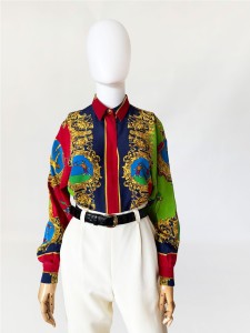 Jedwabna włoska koszula w barokowym stylu