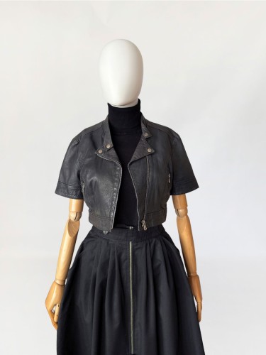 Denny Rose krótka skórzana katana biker