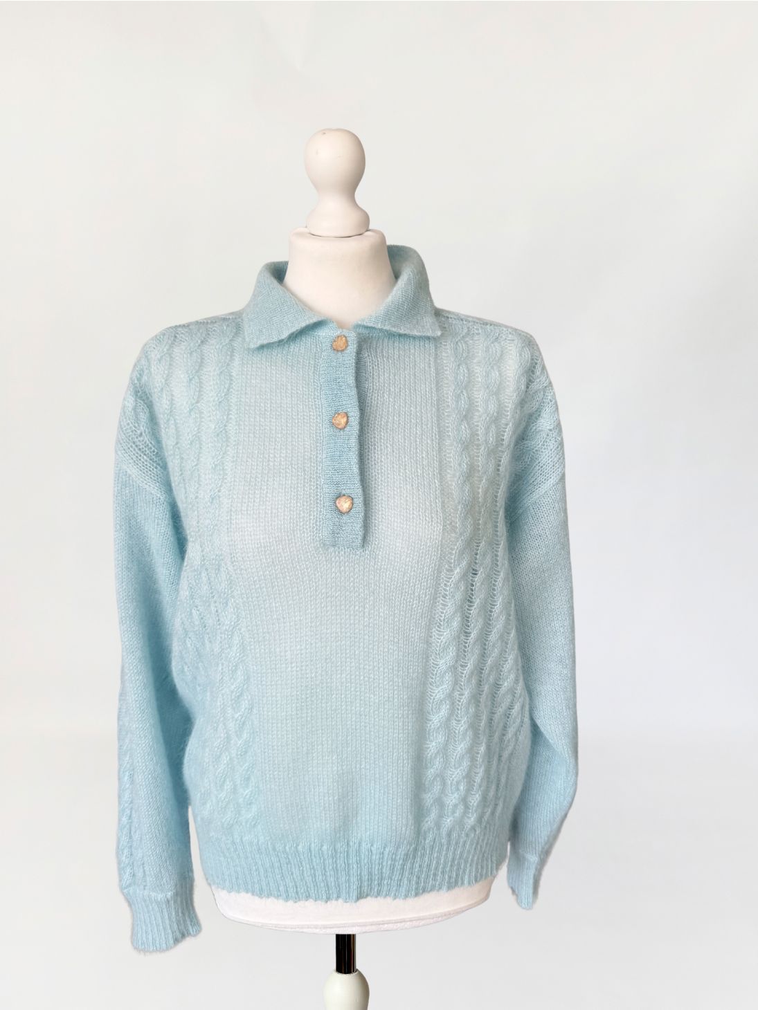 Błękitny sweter vintage baby mohair