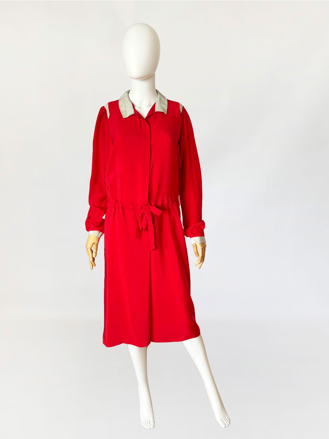 Czerwona jedwabna sukienka vintage 1980s