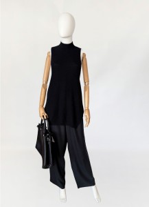 360Cashmere długi top z wycięciami a'la bokserka