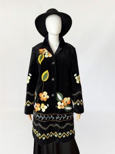 Madeleine haftowany płaszcz z aksamitu