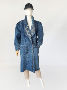 Jeansowy haftowany płaszcz vintage 1980s