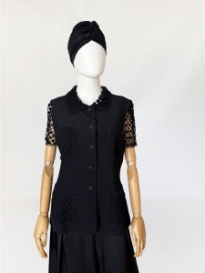 Moschino żakiet vintage z koronkowymi rękawami 