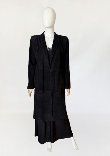 Minimalistyczny zamszowy płaszcz vintage (8).jpg