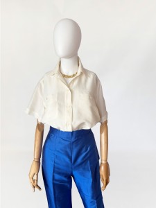 Klasyczna jedwabna koszula vintage z krótkimi rękawami