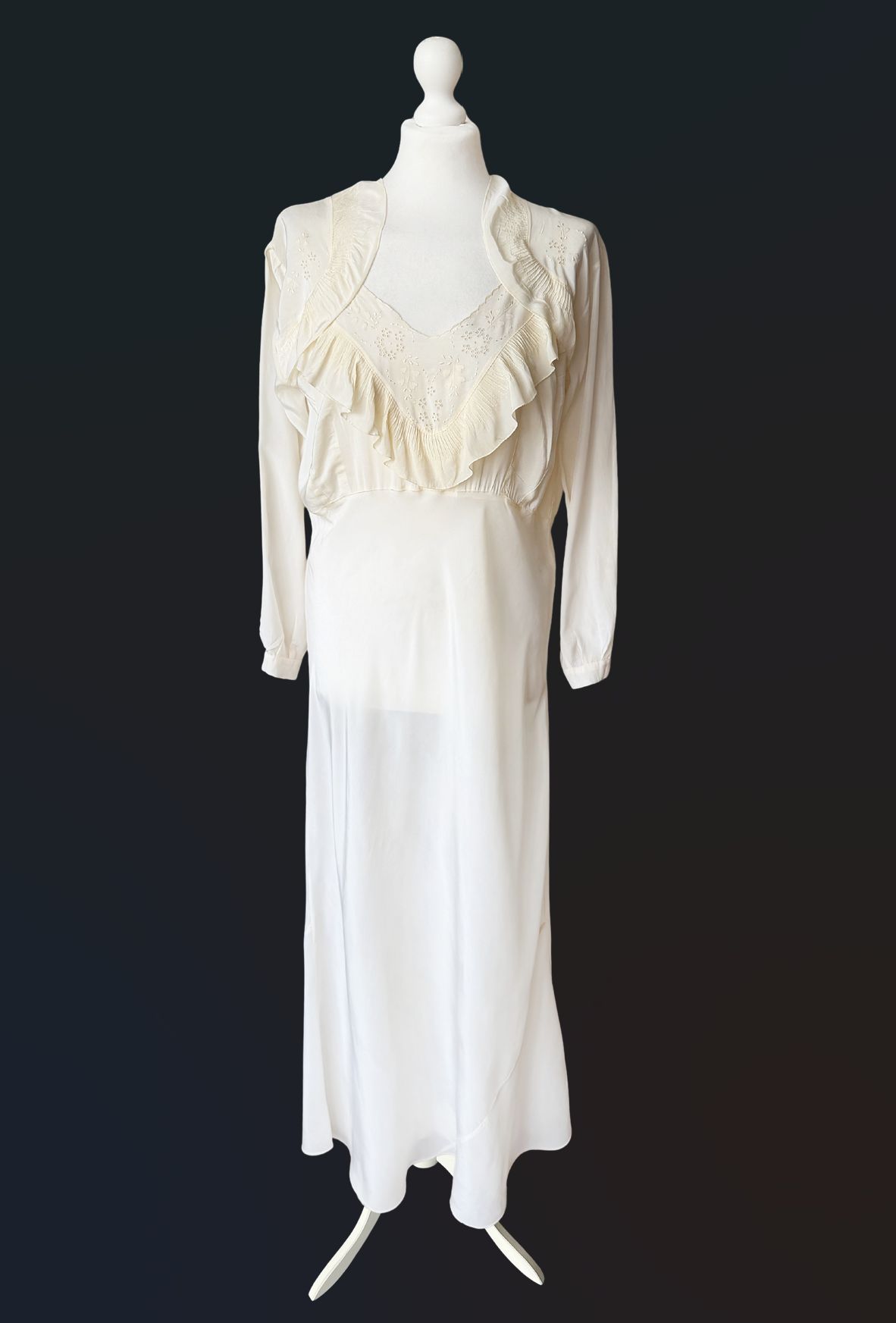 Długa sukienka buduarowa vintage 1930s