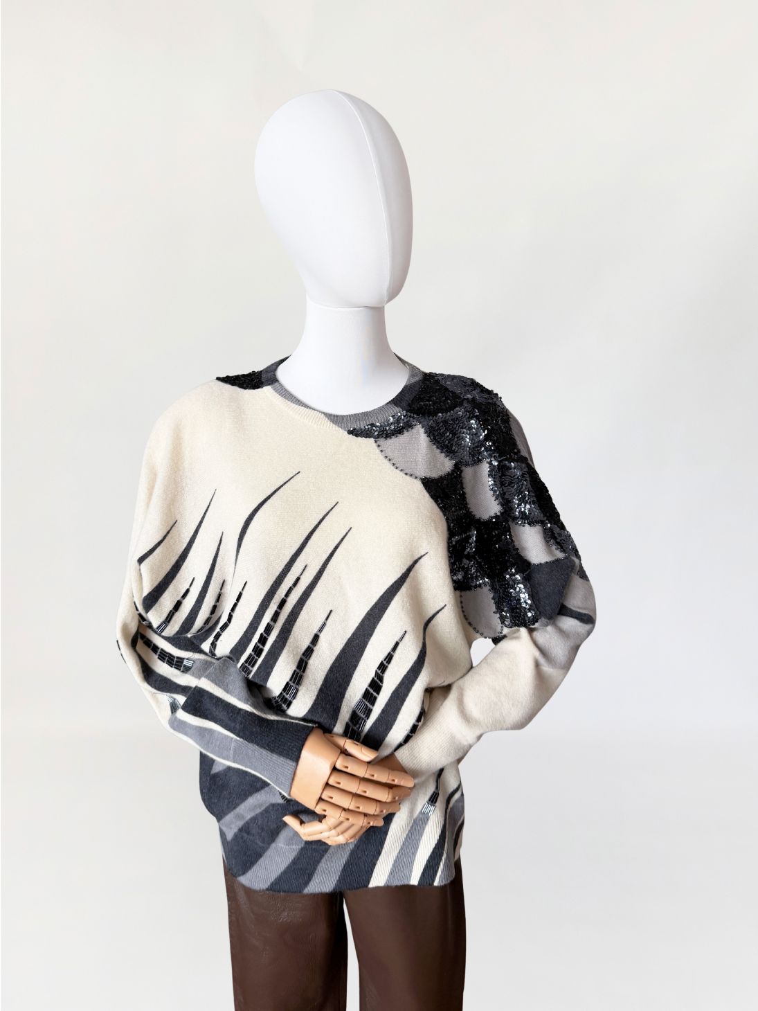 Włoski zdobiony sweter vintage 1980s