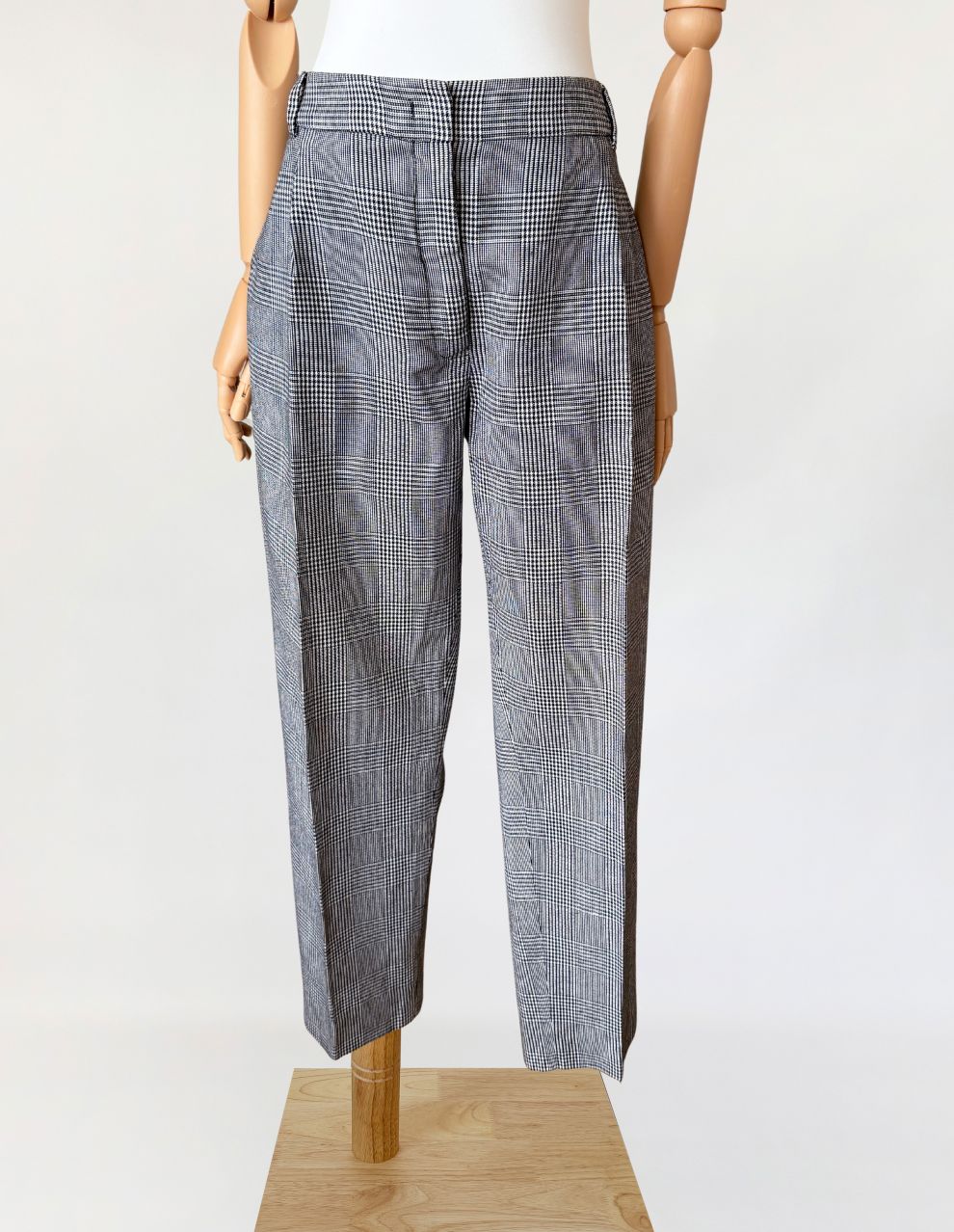 Weekend Max Mara spodnie w drobną pepitkę